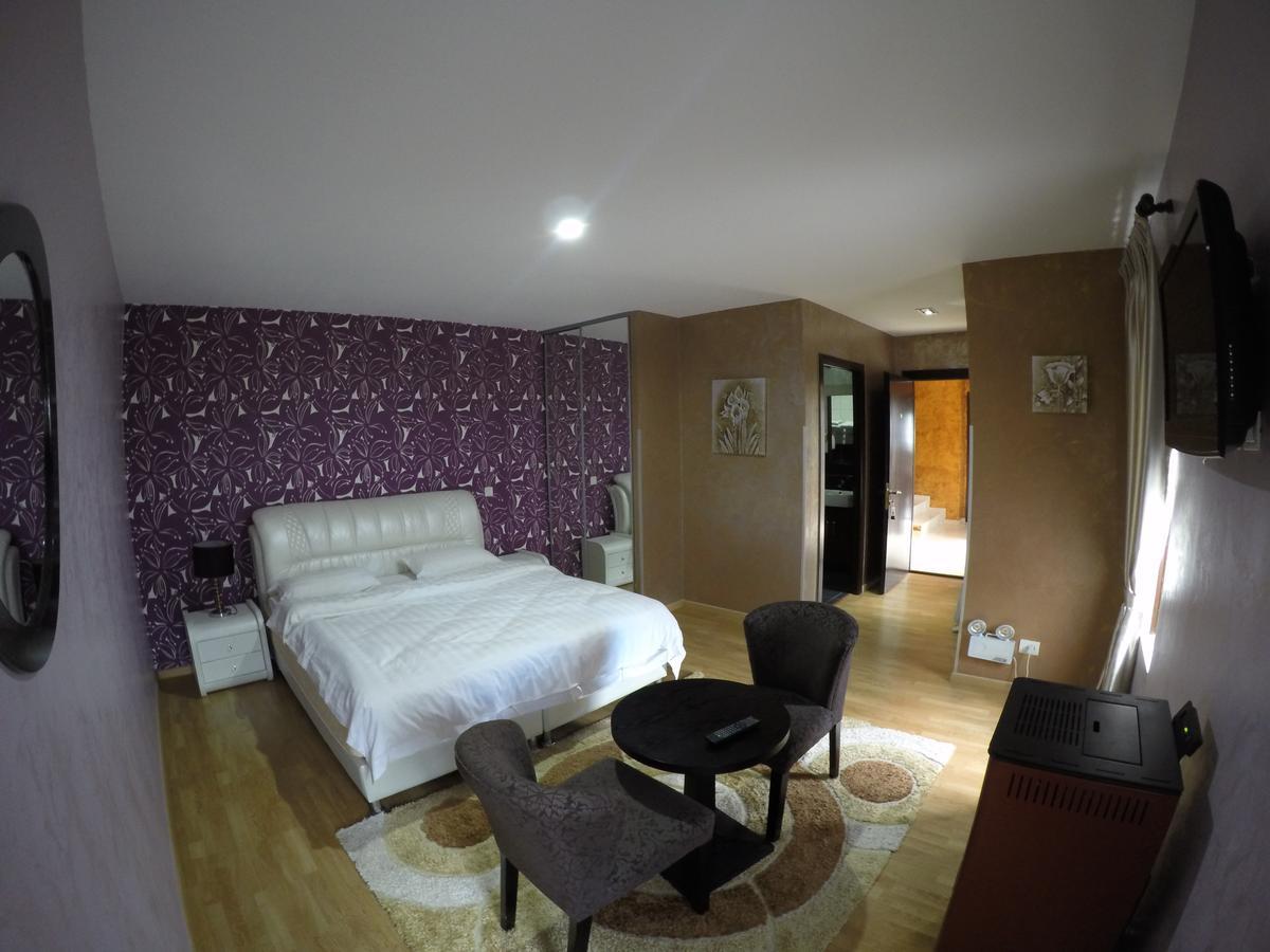Johnny Hotel Kamenice 외부 사진